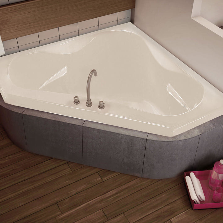 Maax Tryst 59 x 59 Acrylic Corner Center Drain Bathtub in White