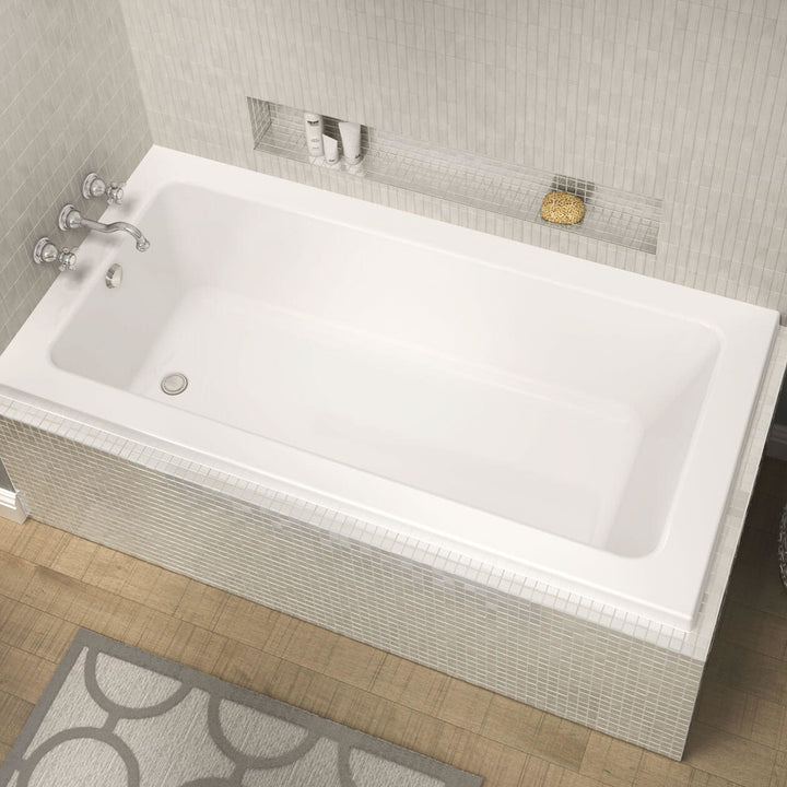 Maax Pose 7236 IF Acrylic Corner Left Left-Hand Drain Bathtub in White
